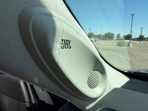 Used 2021 Toyota Highlander Platinum FWD image 14