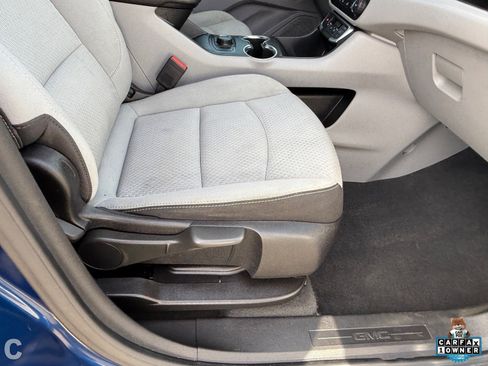 Certified 2022 GMC Terrain SLE image 11