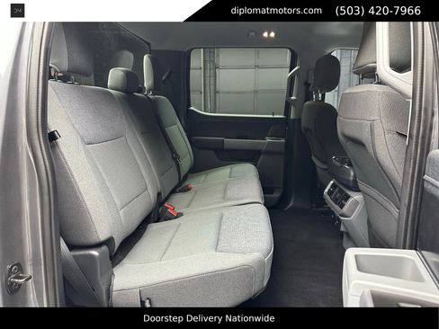 Used 2024 Ford F150 Lightning XLT image 20