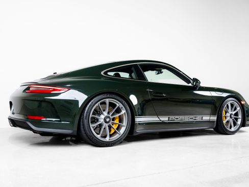 Used 2018 Porsche 911 GT3 RWD image 2