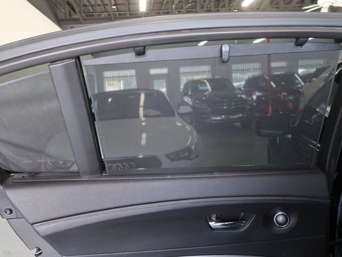 Used 2016 Acura RLX w/ Advance Package FWD image 38