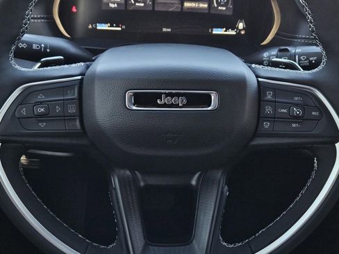 New 2025 Jeep Grand Cherokee Altitude RWD image 26