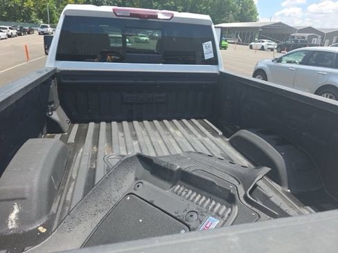 Used 2025 GMC Sierra 2500 AT4 w/ AT4 Premium Plus Package AWD/4WD image 17