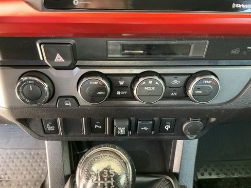 Used 2021 Toyota Tacoma TRD Sport w/ Advanced Technology Package image 13