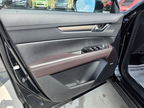 New 2025 MAZDA CX-5 Signature image 9