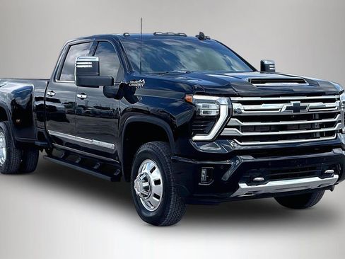 Used 2024 Chevrolet Silverado 3500 High Country w/ High Country Premium Package AWD/4WD image 1