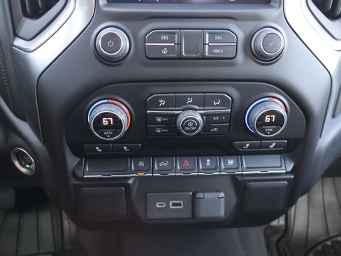 Certified 2022 Chevrolet Silverado 1500 RST image 29