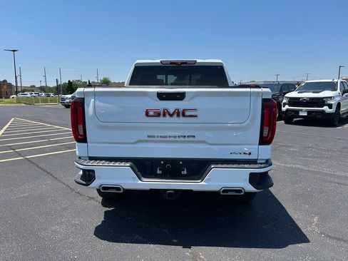Used 2023 GMC Sierra 1500 AT4 w/ AT4 Premium Package AWD/4WD image 9