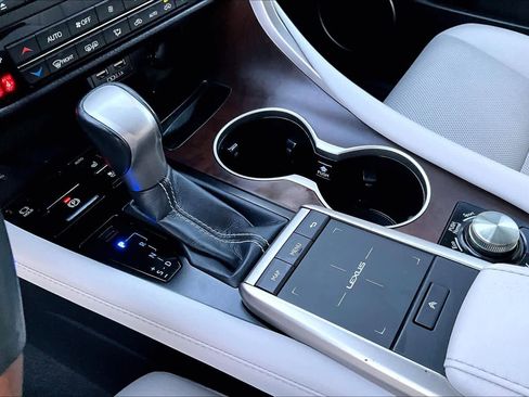 Used 2022 Lexus RX 450h AWD w/ Premium Package image 15