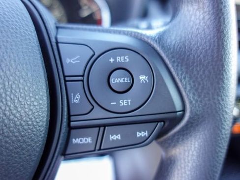 New 2025 Toyota RAV4 XLE image 19