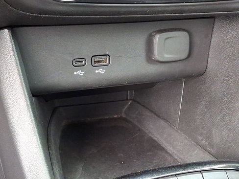 Used 2024 Buick Encore GX Preferred FWD image 23