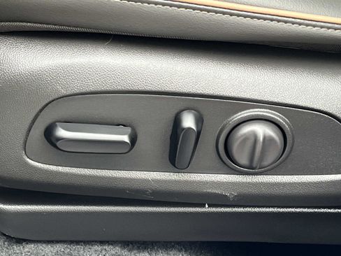 Used 2024 Buick Envista Avenir FWD image 28