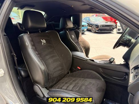Used 2017 Dodge Challenger R/T Scat Pack RWD image 30