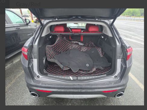 Used 2018 Alfa Romeo Stelvio Ti AWD/4WD image 7