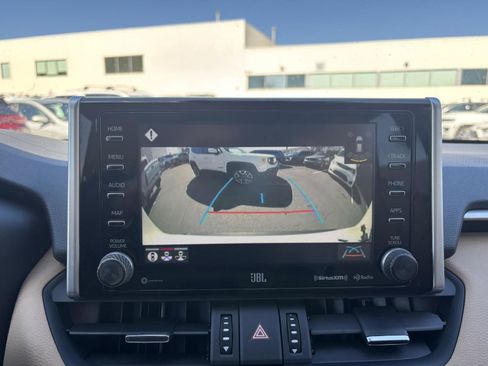 Used 2021 Toyota RAV4 Limited image 23