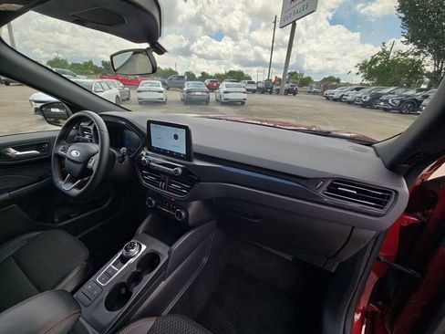 Used 2025 Ford Escape ST-Line AWD/4WD image 29