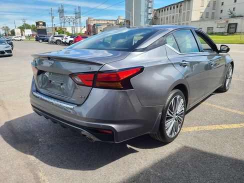 Used 2023 Nissan Altima 2.5 SL AWD/4WD image 7