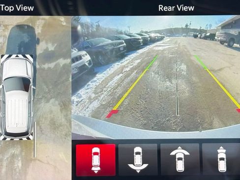 Used 2021 Jeep Grand Cherokee L Limited w/ Luxury Tech Group II image 38