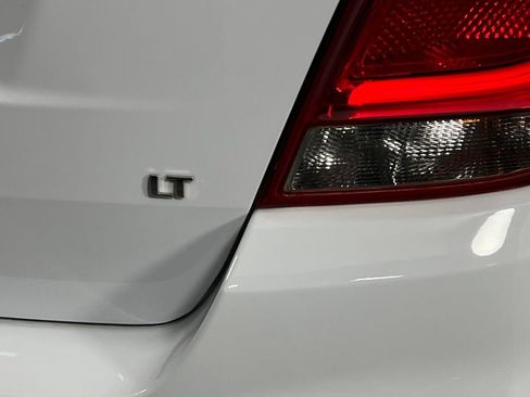 Used 2020 Chevrolet Trax LT image 39