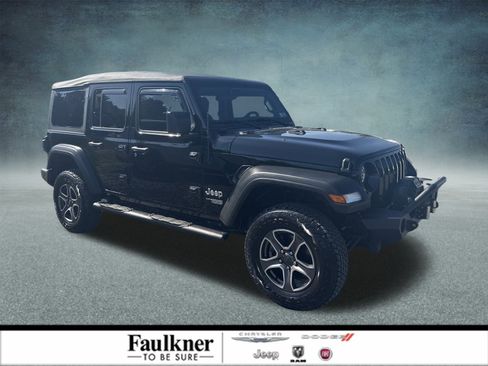 Used 2021 Jeep Wrangler Unlimited Sport image 1