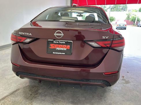 Used 2024 Nissan Sentra SV FWD image 4