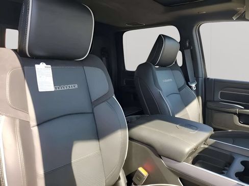 New 2025 RAM 2500 Laramie AWD/4WD image 30