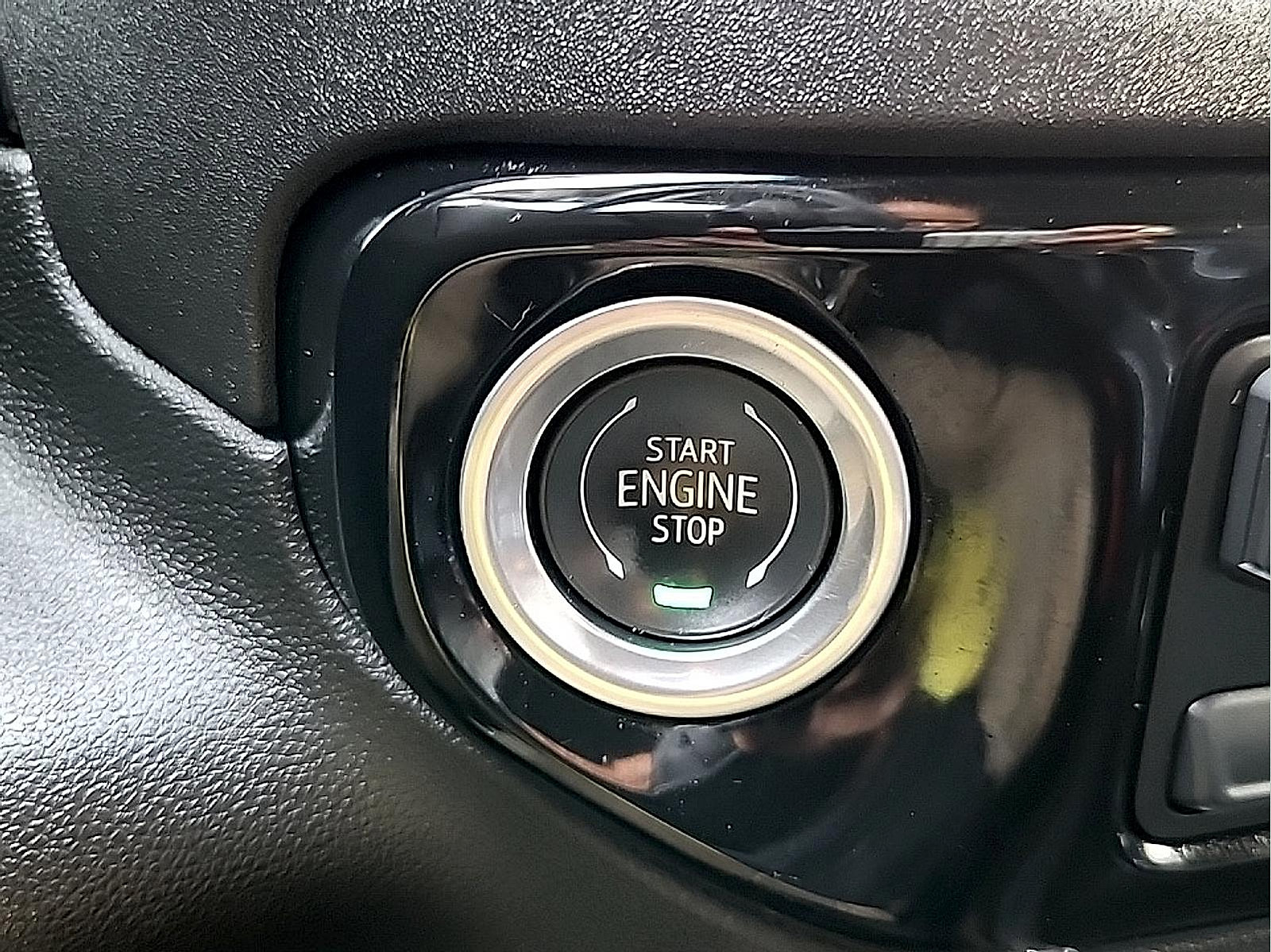 Used 2024 Chevrolet Silverado 1500 RST w/ Convenience Package II AWD/4WD image 27