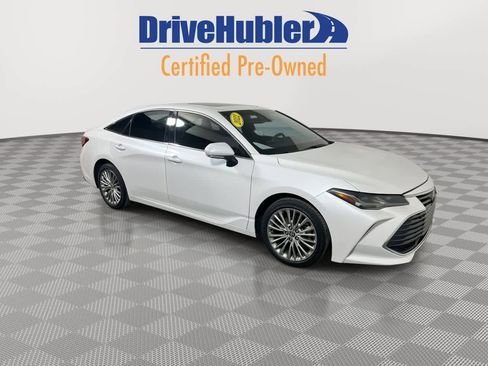 Used 2022 Toyota Avalon Limited w/ Advanced Safety Package image 2