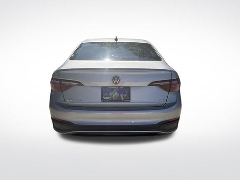 Used 2023 Volkswagen Jetta SE w/ Black Wheel Package FWD image 7