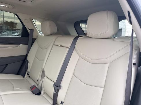Certified 2023 Cadillac XT5 Premium Luxury AWD/4WD image 32