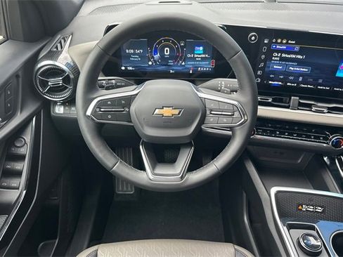 New 2026 Chevrolet Equinox LT w/ Convenience Package II image 19