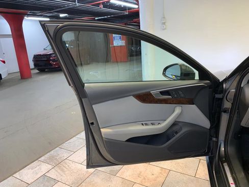 Used 2019 Audi A4 2.0T Premium w/ Convenience Package image 13