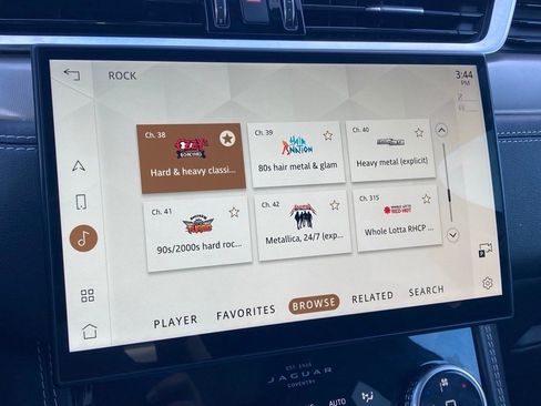 Used 2024 Jaguar F-PACE R-Dynamic S image 18