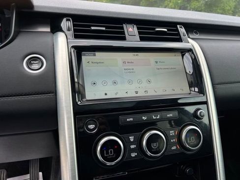 Used 2019 Land Rover Discovery HSE AWD/4WD image 41