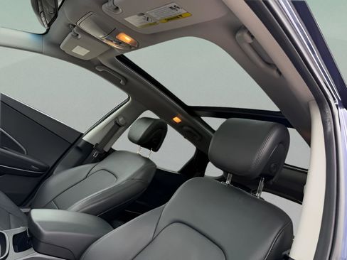 Used 2018 Hyundai Santa Fe Sport image 31