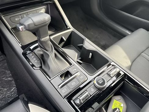 New 2025 Kia K5 GT-Line AWD/4WD image 17