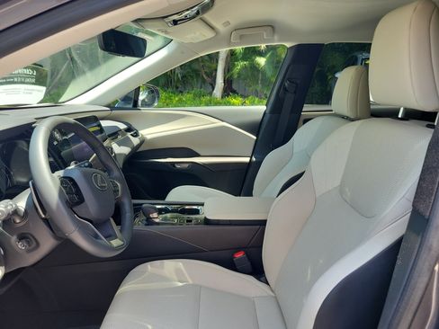 Certified 2023 Lexus RX 350 FWD w/ Accessory Package (Z1) image 21