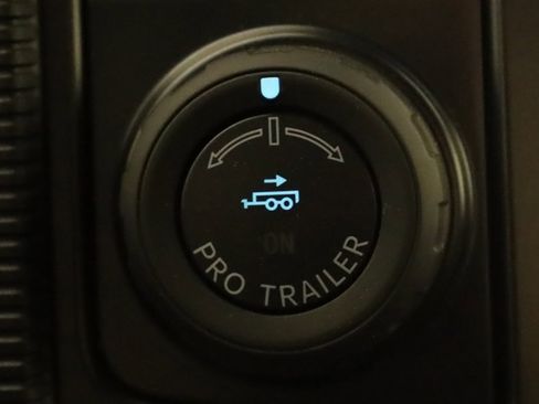 Used 2025 Ford F150 Raptor image 44