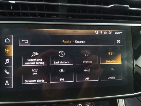 Used 2019 Audi Q8 Prestige image 24