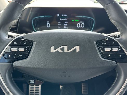 Certified 2023 Kia Niro EX Touring FWD image 25
