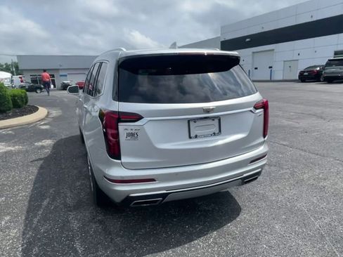 Used 2020 Cadillac XT6 Premium Luxury FWD image 8