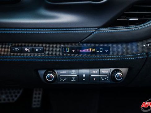 Used 2022 Ferrari F8 Tributo image 16