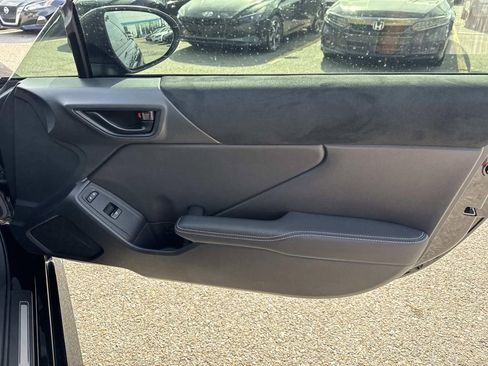 Used 2023 Toyota GR86 Premium image 14