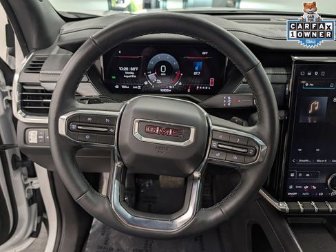 Used 2025 GMC Acadia Elevation w/ LPO, All-Weather Package AWD/4WD image 24