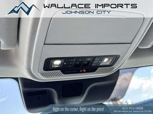 Used 2025 Ford Expedition Platinum AWD/4WD image 15