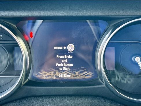 Used 2021 Jeep Wrangler Unlimited Sahara image 13