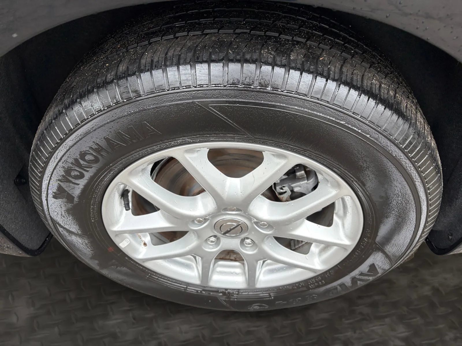 Used 2023 Chrysler Pacifica Touring-L FWD image 43