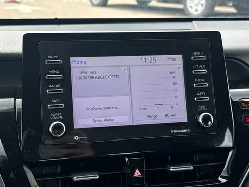 Used 2023 Toyota Camry LE image 20