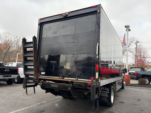 Used 2015 Ford F550 4x4 Regular Cab Super Duty image 8