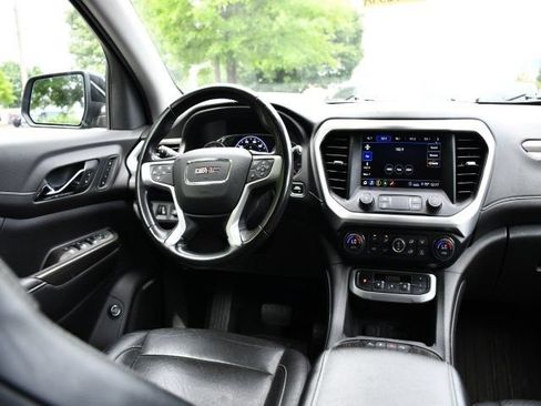 Used 2020 GMC Acadia SLT w/ Driver Alert Package II AWD/4WD image 18